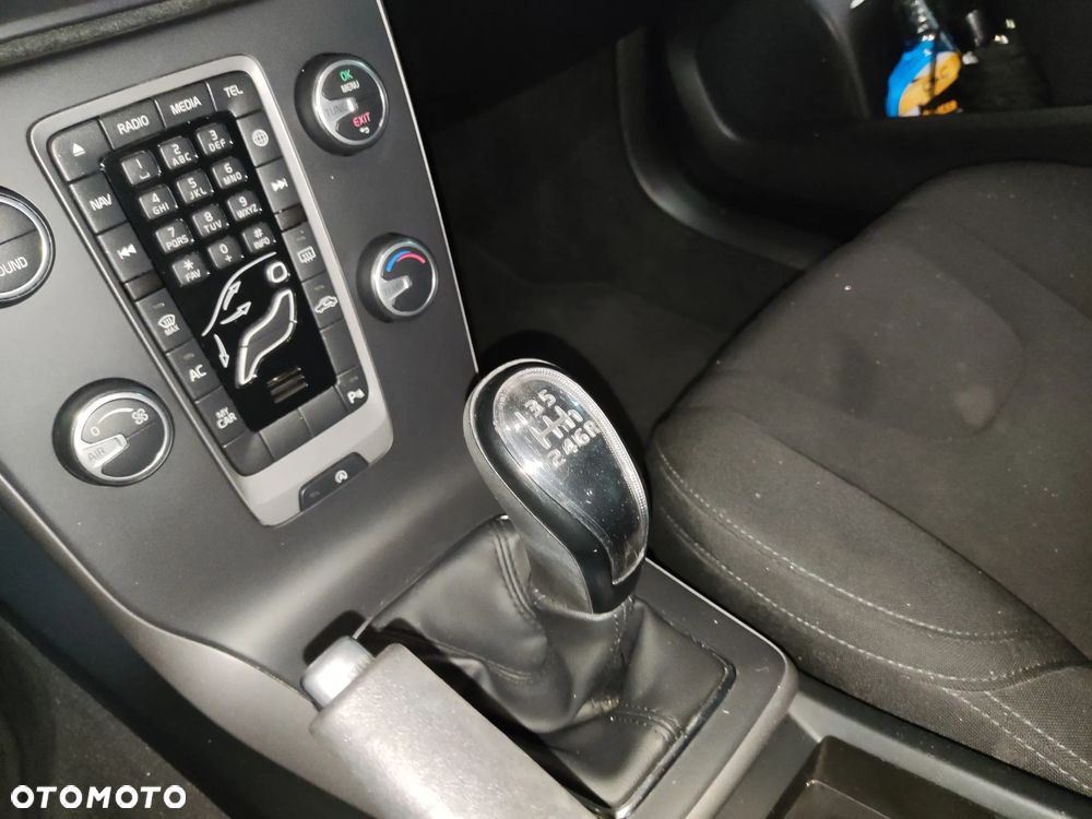 Volvo V40 - 10