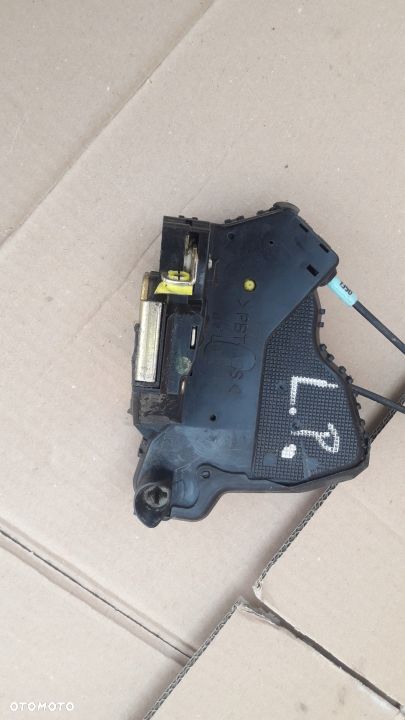 COROLLA E12 HB ZAMEK DRZWI LEWY PRZÓD 6 PIN EUROPA - 4