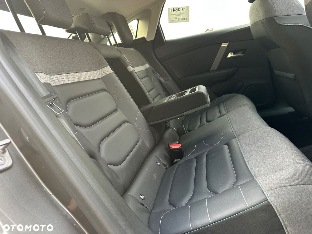 Citroën C4 BlueHDi 130 Stop&Start EAT8 SHINE - 14