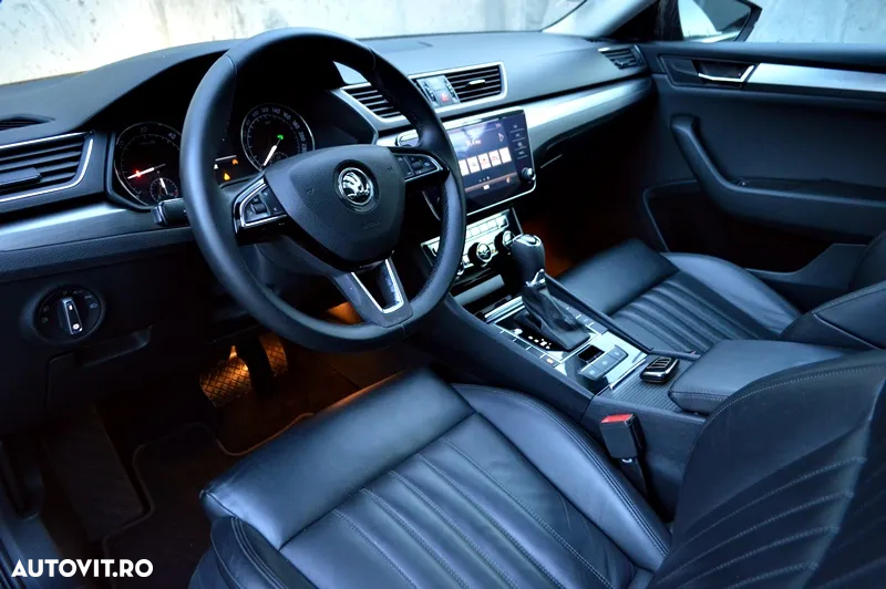 Skoda Superb 2.0 TDI DSG Style - 13