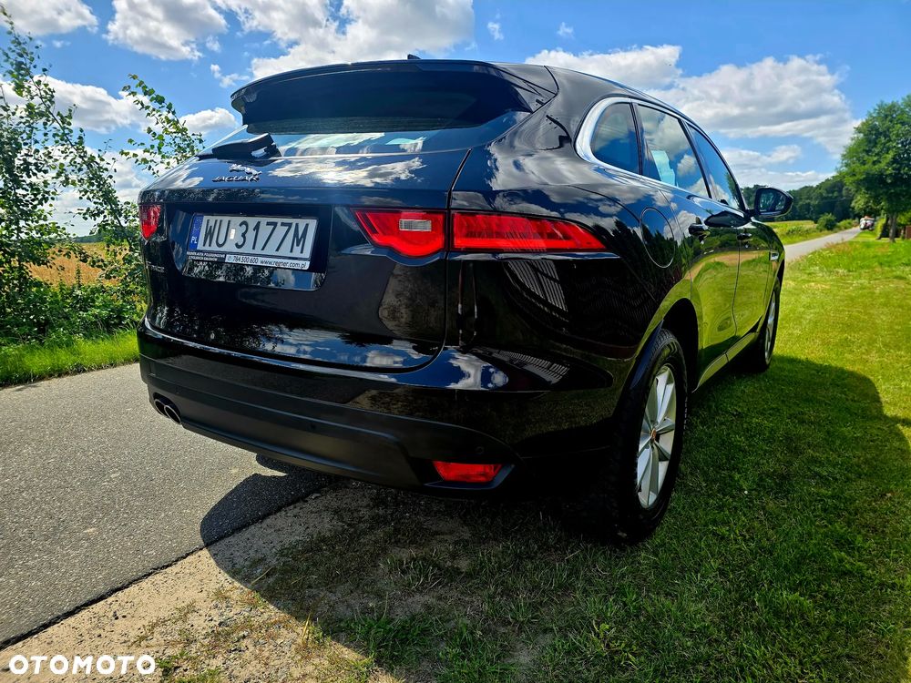Jaguar F-Pace 2.0 i4D AWD Pure - 4