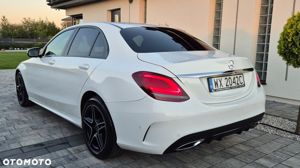 Mercedes-Benz Klasa C 220 d 9G-TRONIC - 12