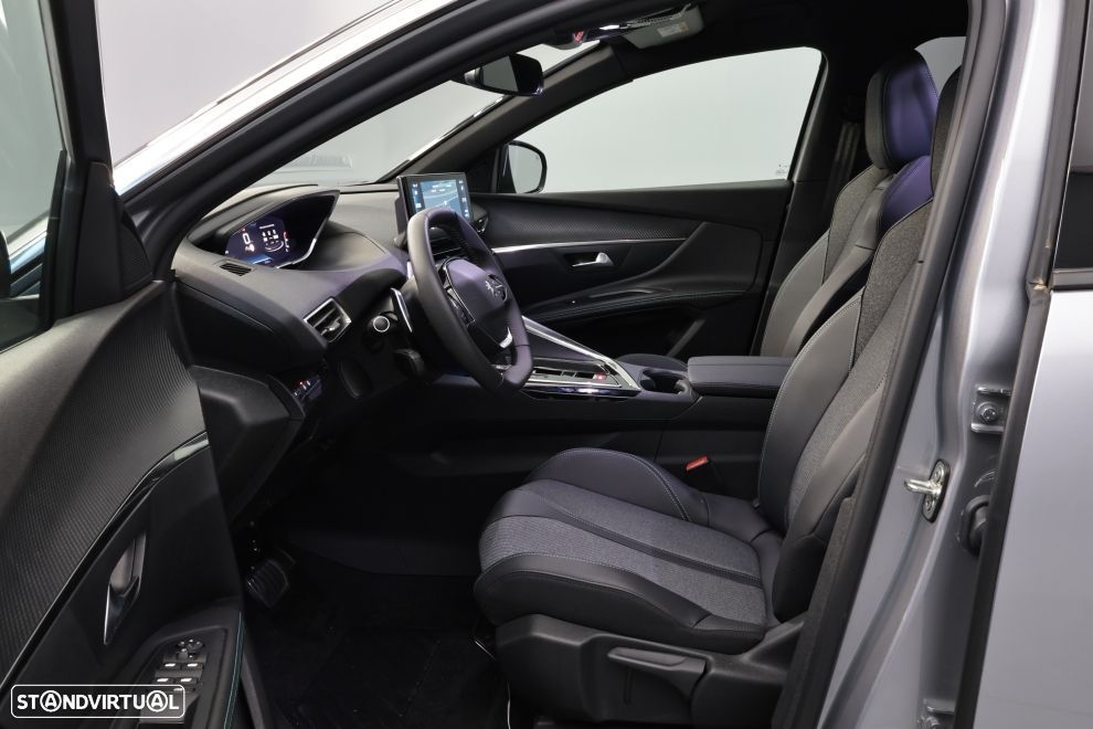 Peugeot 5008 1.2 PureTech Allure Pack EAT8 - 25