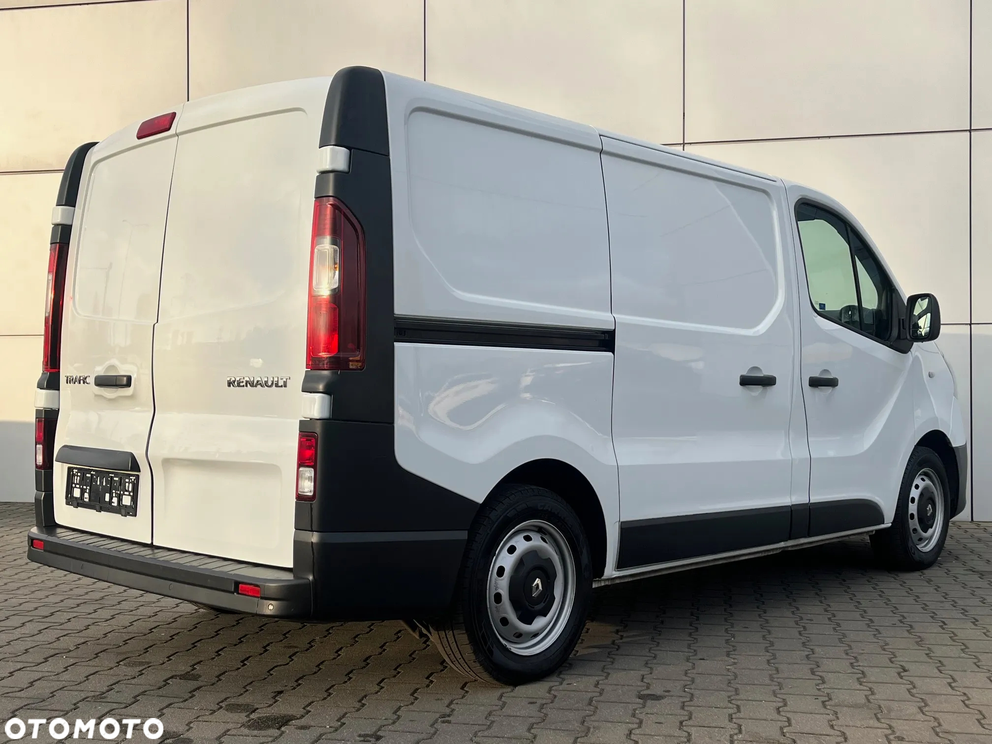 Renault Trafic - 10