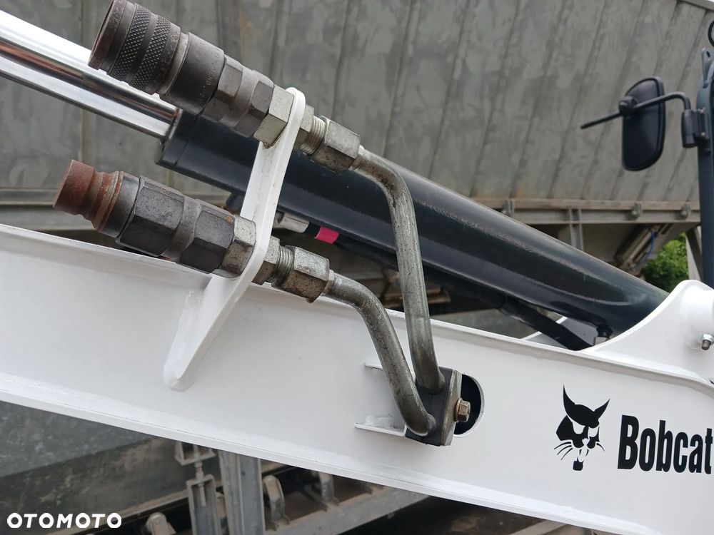 Bobcat E20Z - 14