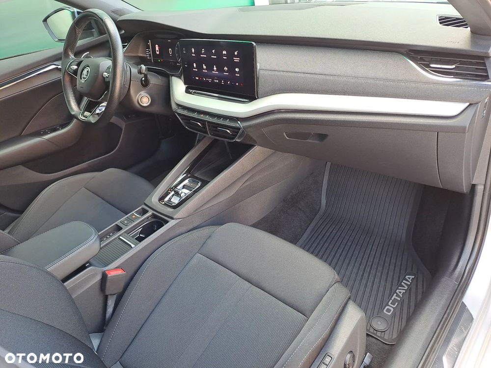 Skoda Octavia 1.5 TSI e-Tec Style DSG - 10