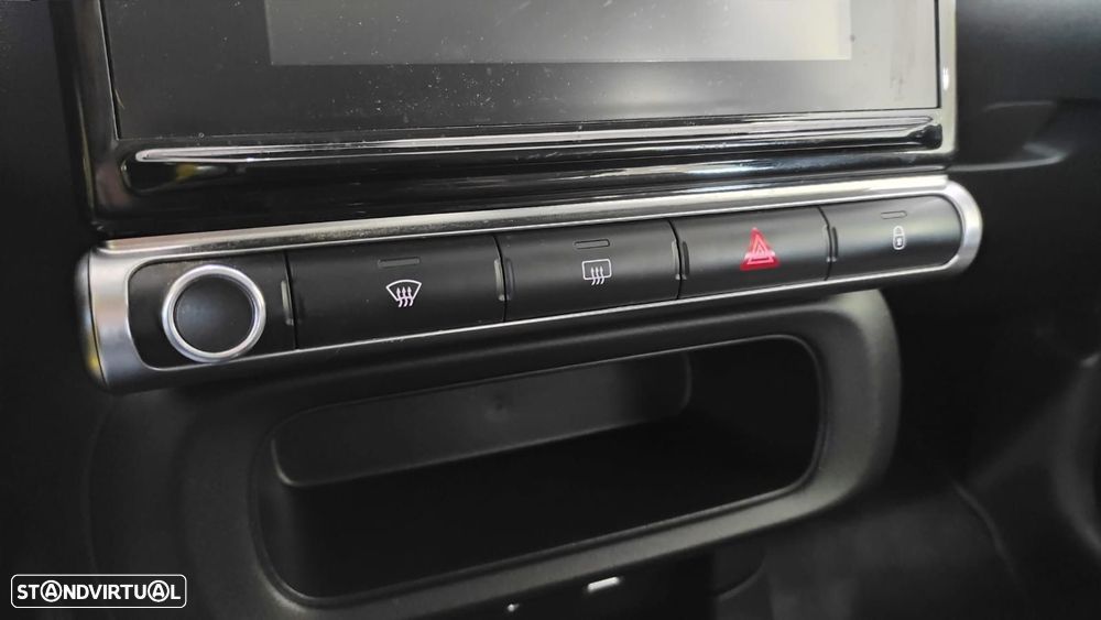 Citroën C3 1.2 PureTech Shine - 29