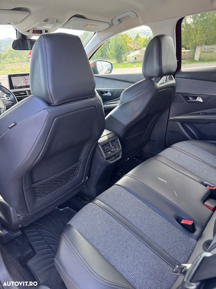 Peugeot 3008 1.2 PureTech Turbo S&S EAT6 Allure - 12