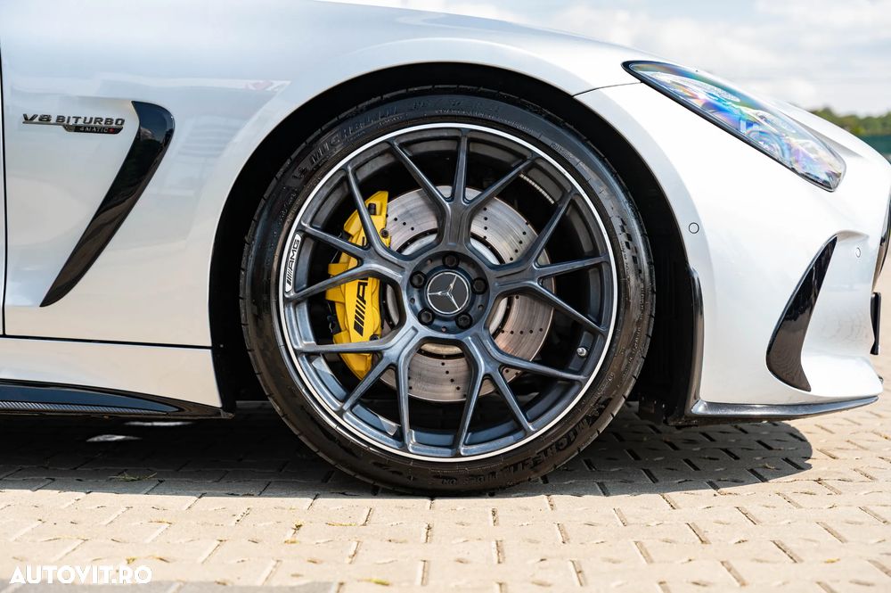 Mercedes-Benz AMG GT R Speedshift 7G-DCT - 10