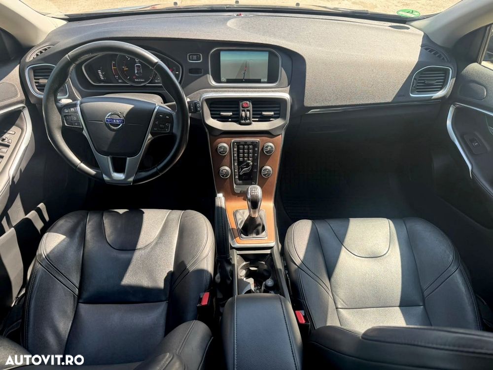 Volvo V40 - 9