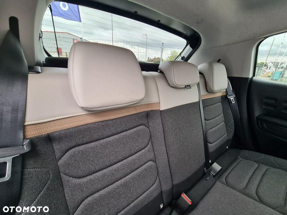 Citroën C3 1.2 PureTech Shine - 29