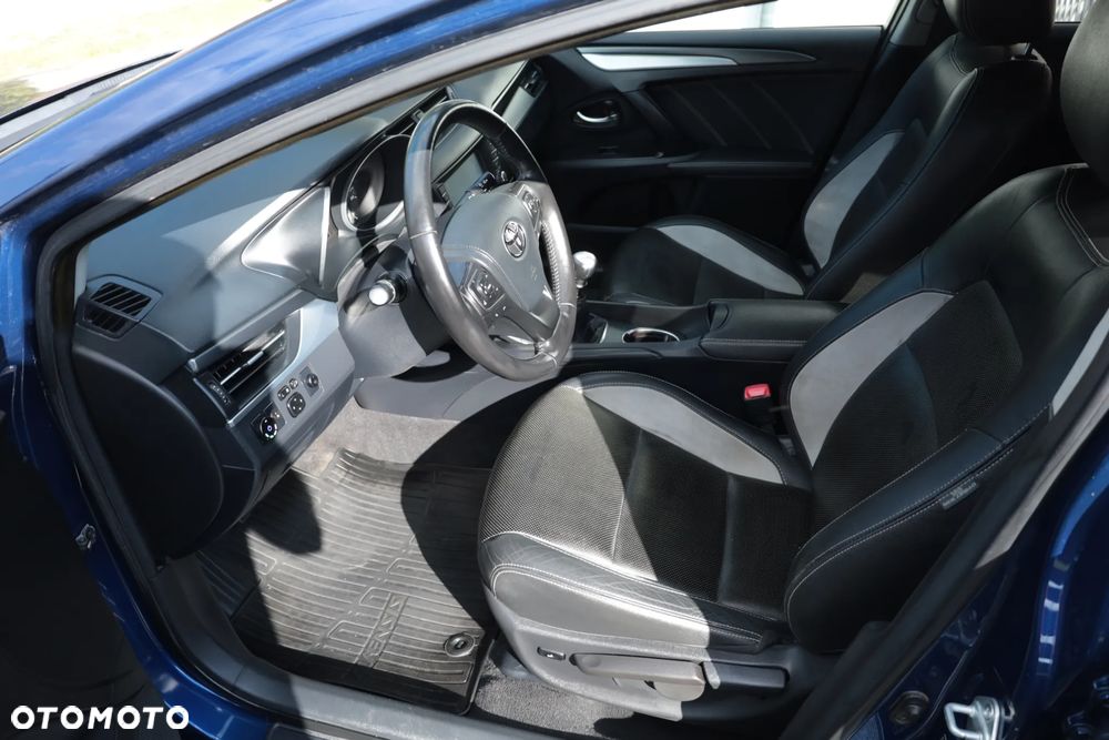 Toyota Avensis 1.8 Prestige - 13