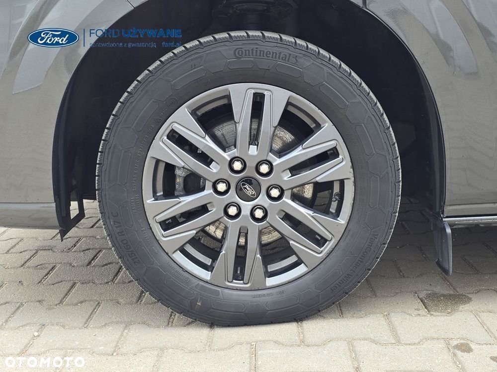 Ford Tourneo Custom - 25