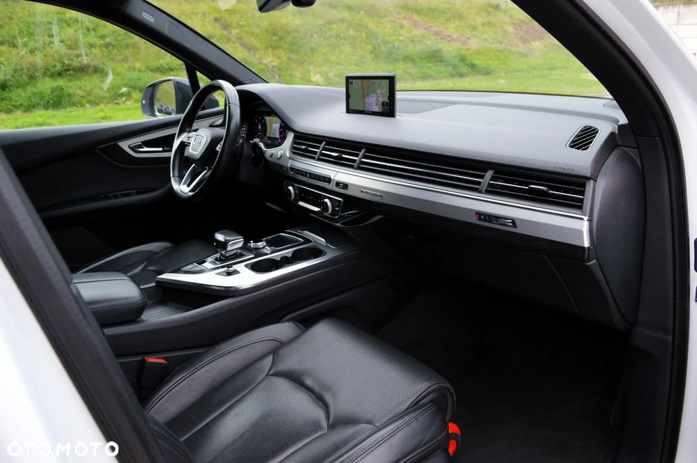 Audi Q7 50 TDI mHEV Quattro S Line Tiptr - 9