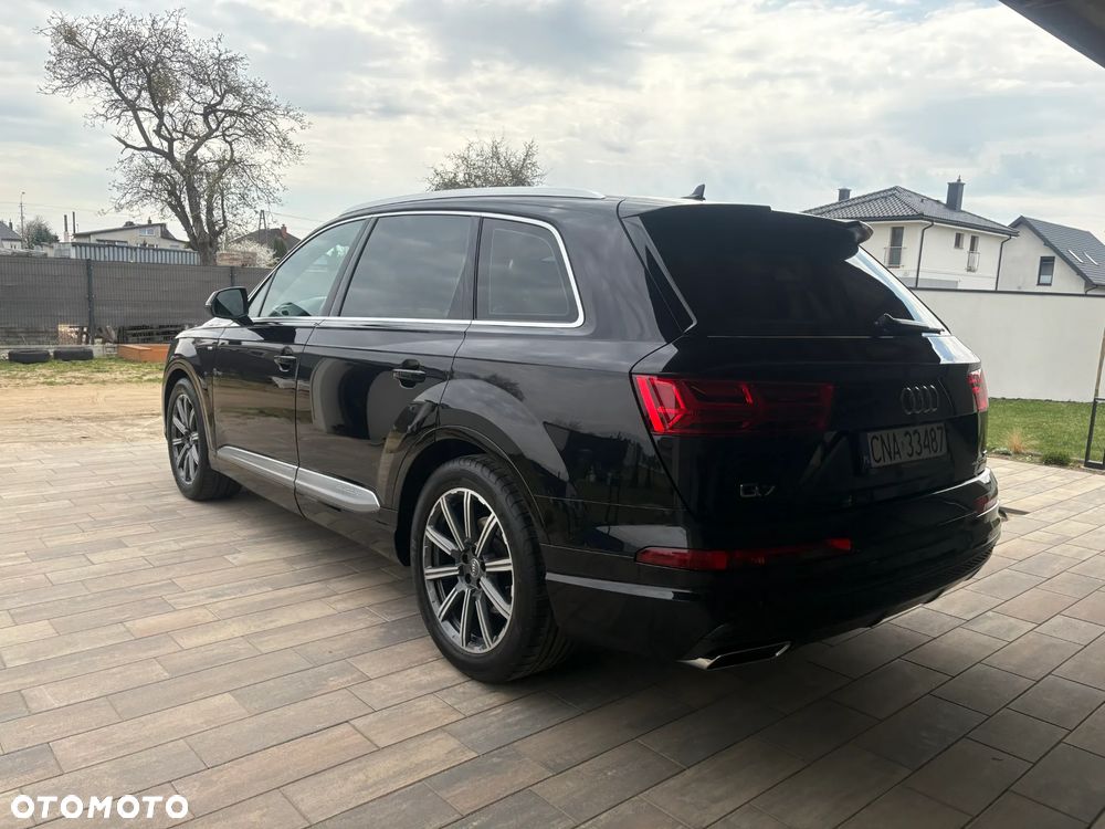 Audi Q7 - 10
