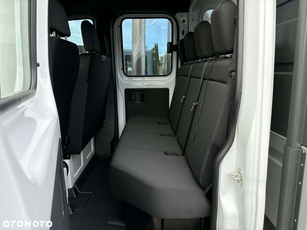 Mercedes-Benz Sprinter - 15
