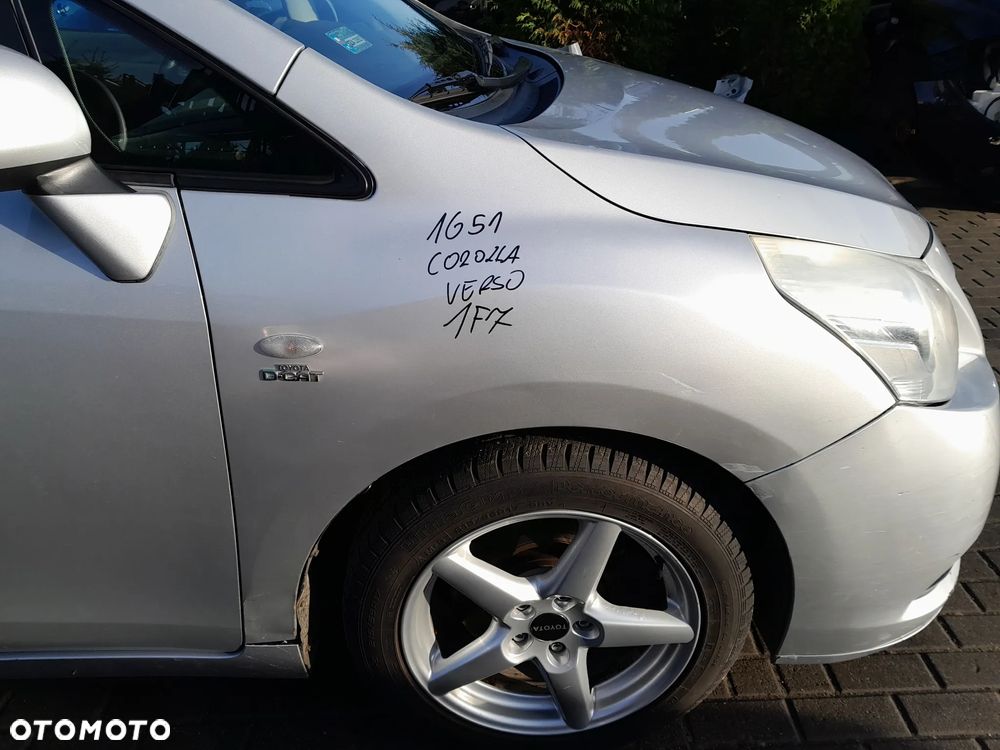 TOYOTA VERSO LIFT BŁOTNIK PRAWY PRZEDNI PRAWY PRZOD KOLOR: 1F7 - 1