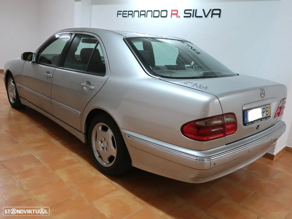 Mercedes-Benz E 220 CDI Elegance - 1