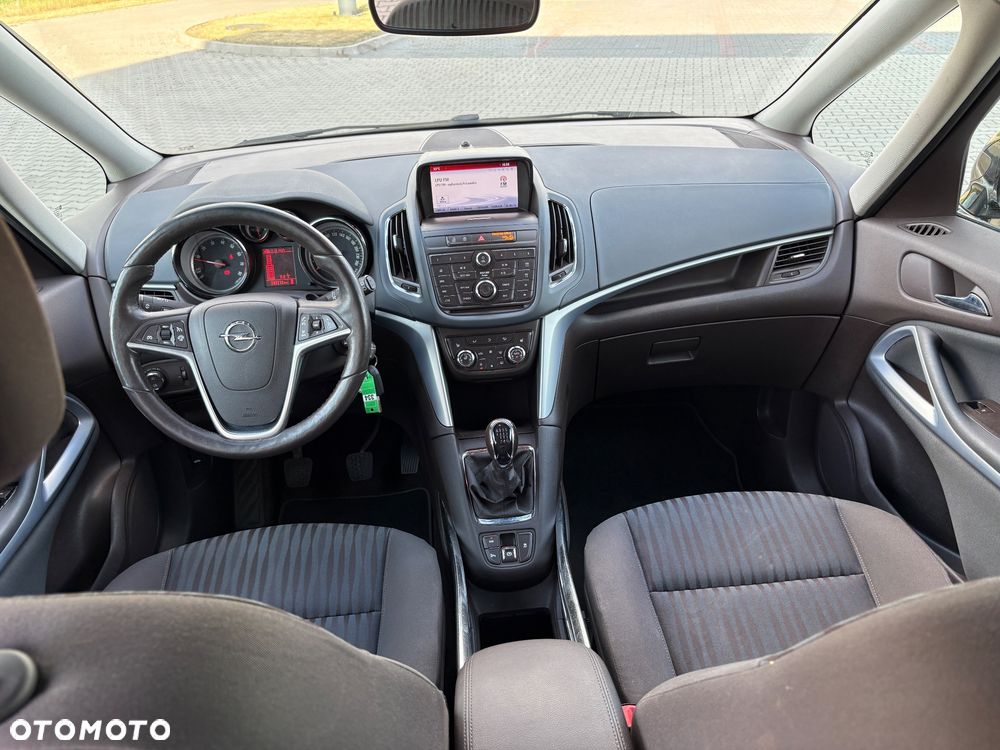 Opel Zafira Tourer 1.4 Turbo Business Edition - 23