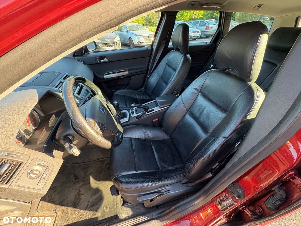 Volvo V50 2.0D Momentum - 12