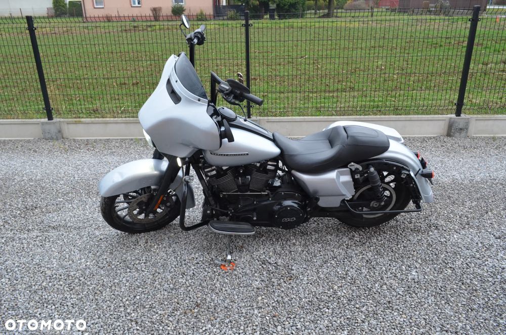 Harley-Davidson Touring Street Glide - 5