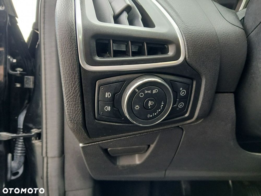 Ford Focus 1.6 Edition - 17