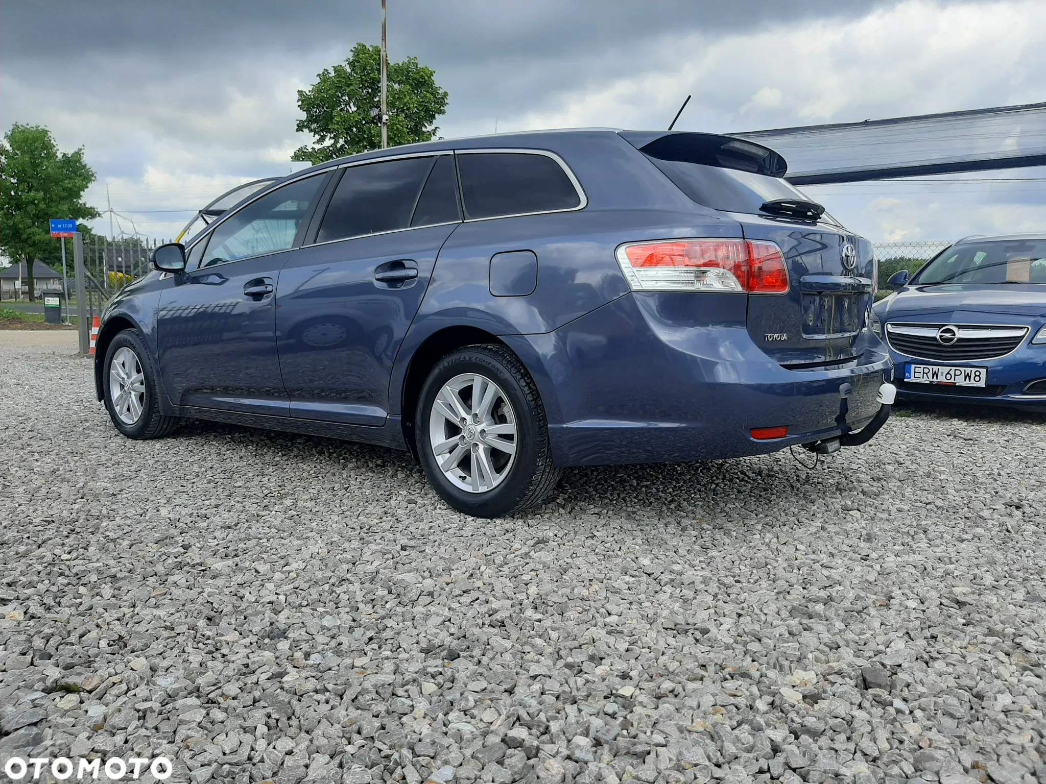 Toyota Avensis 2.0 Sol plus NAVI - 12