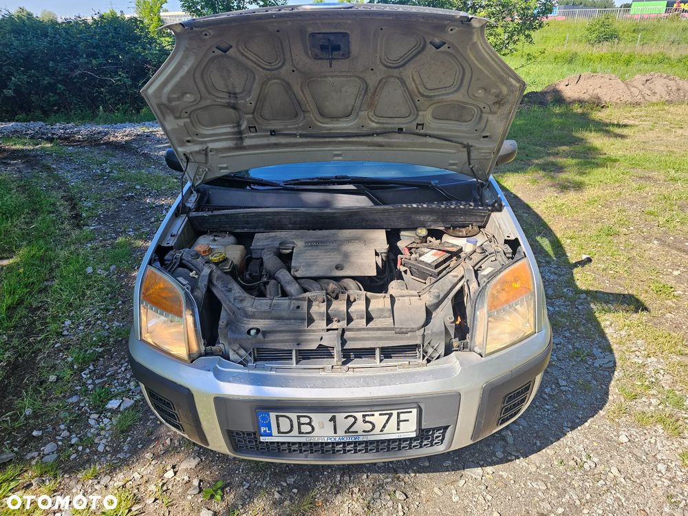 Ford Fusion 1.4 Ambiente - 8