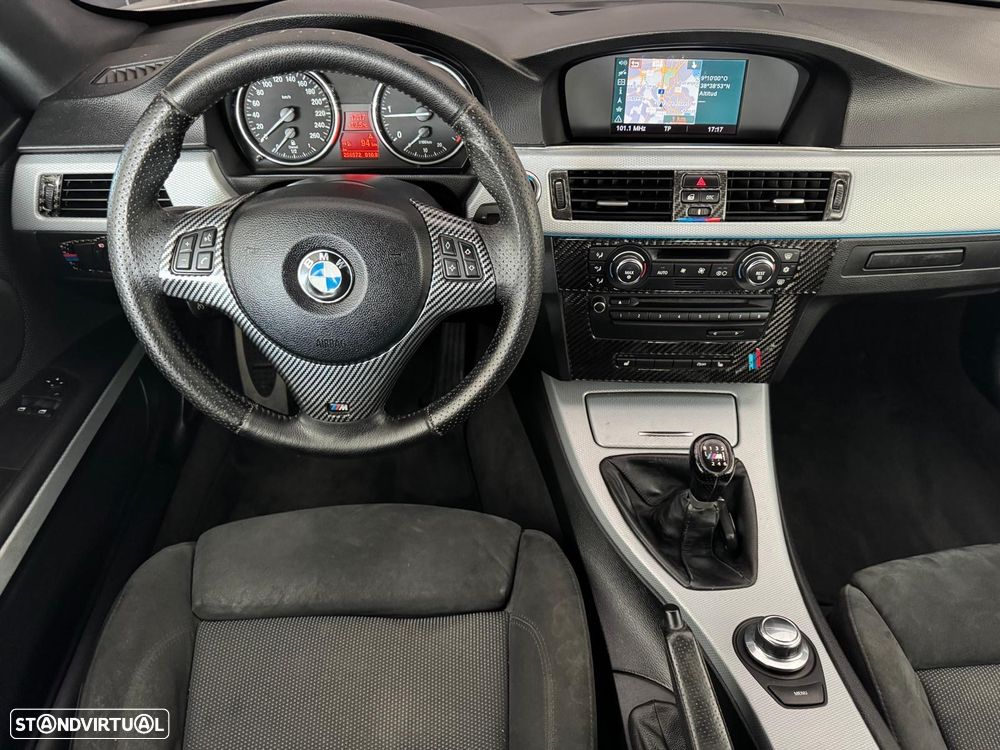 BMW 320 d Coupe - 12