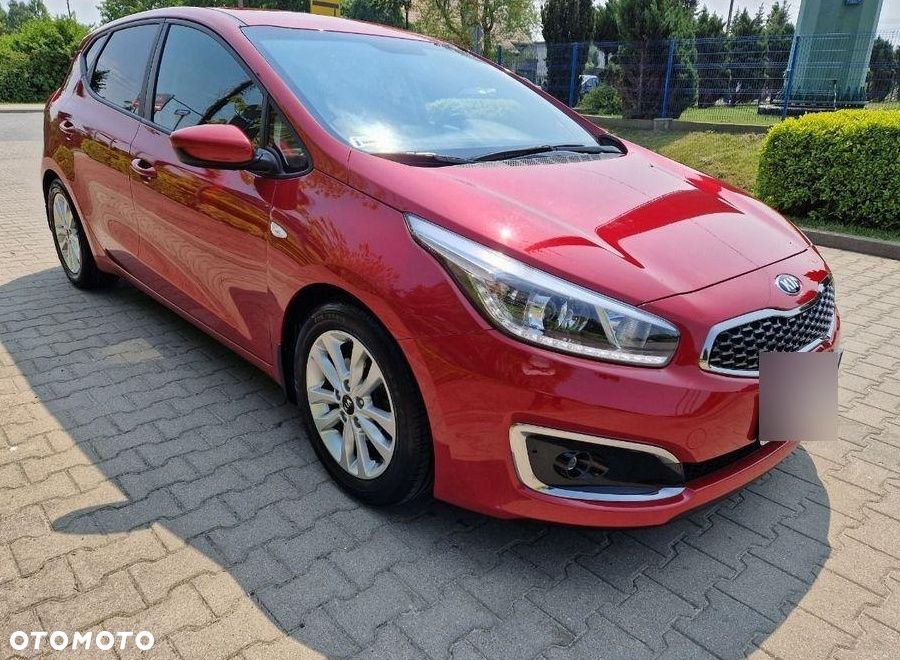Kia Ceed 1.6 GDI Smart Plus - 1