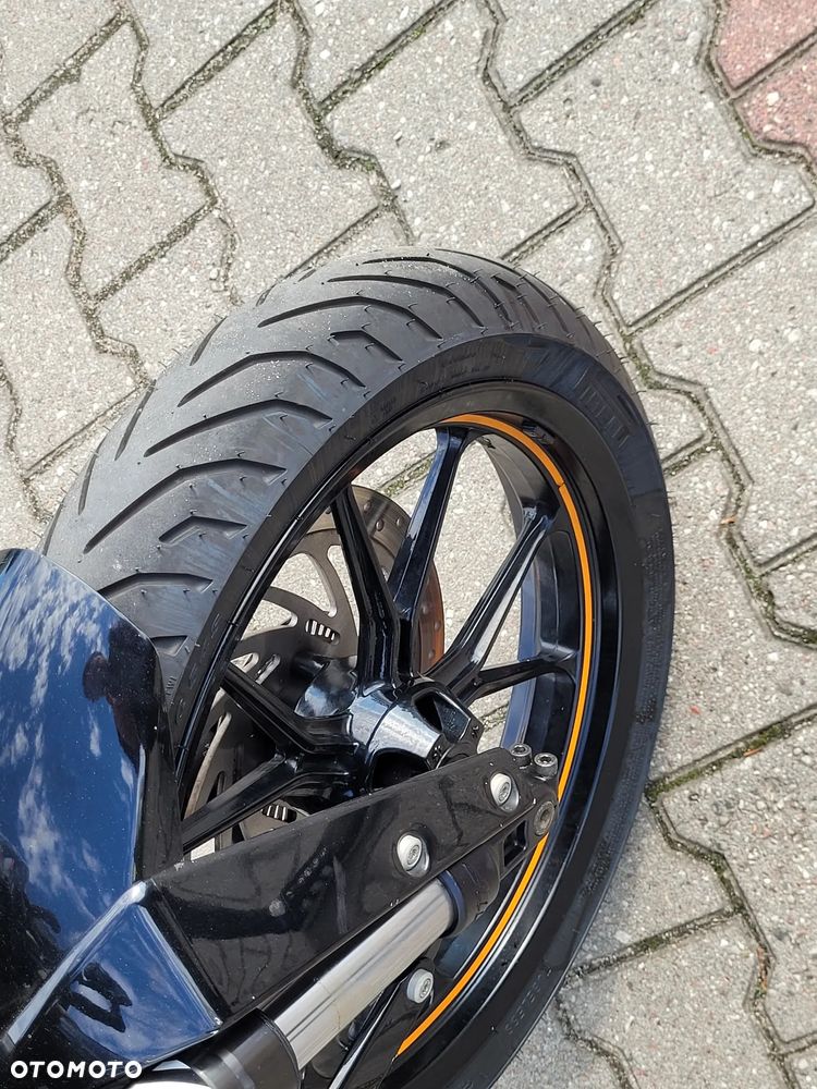 KTM Duke 125 - 22
