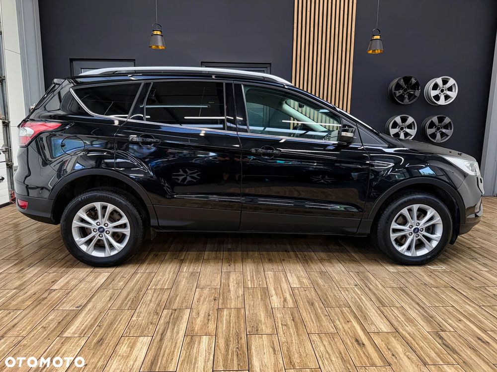 Ford Kuga 2.0 TDCi 2x4 Titanium - 6