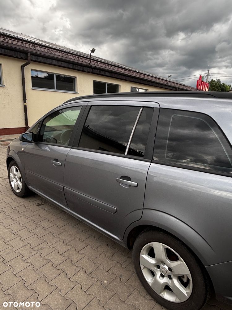 Opel Zafira 1.9 CDTI Cosmo - 9