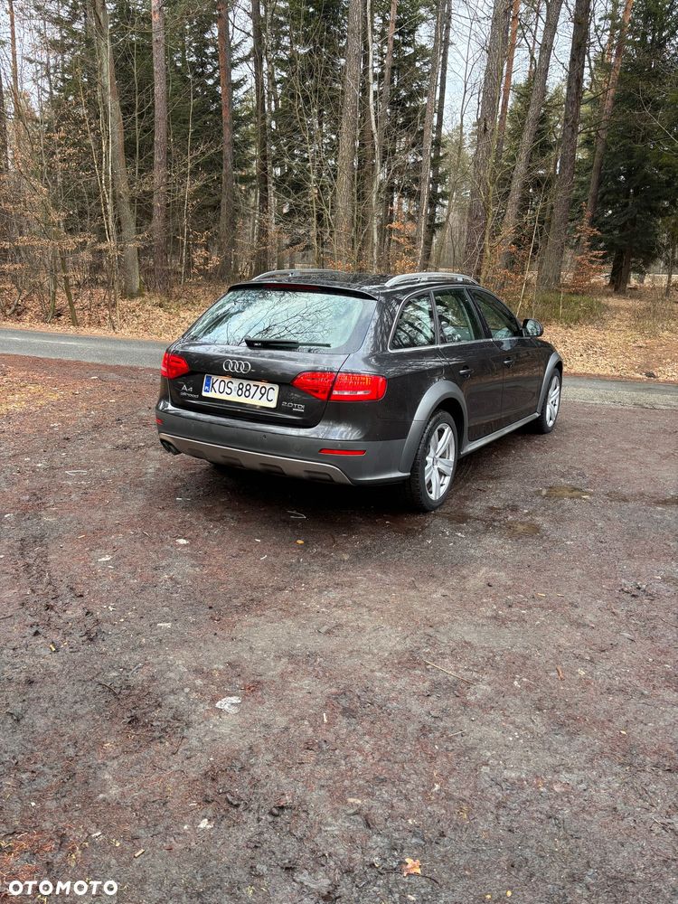 Audi A4 Allroad 2.0 TDI Quattro - 11