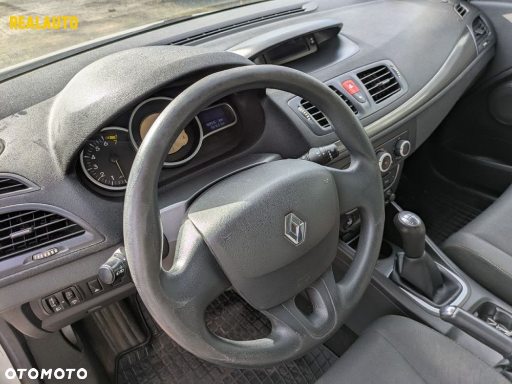 Renault Megane - 8