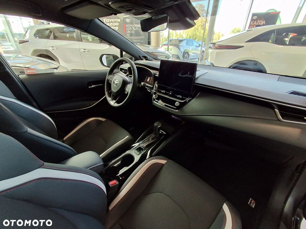 Toyota Corolla 1.8 Hybrid GR Sport - 38
