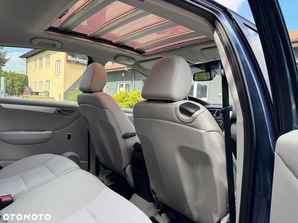 Mercedes-Benz Klasa B 200 Autotronic Special Edition - 21