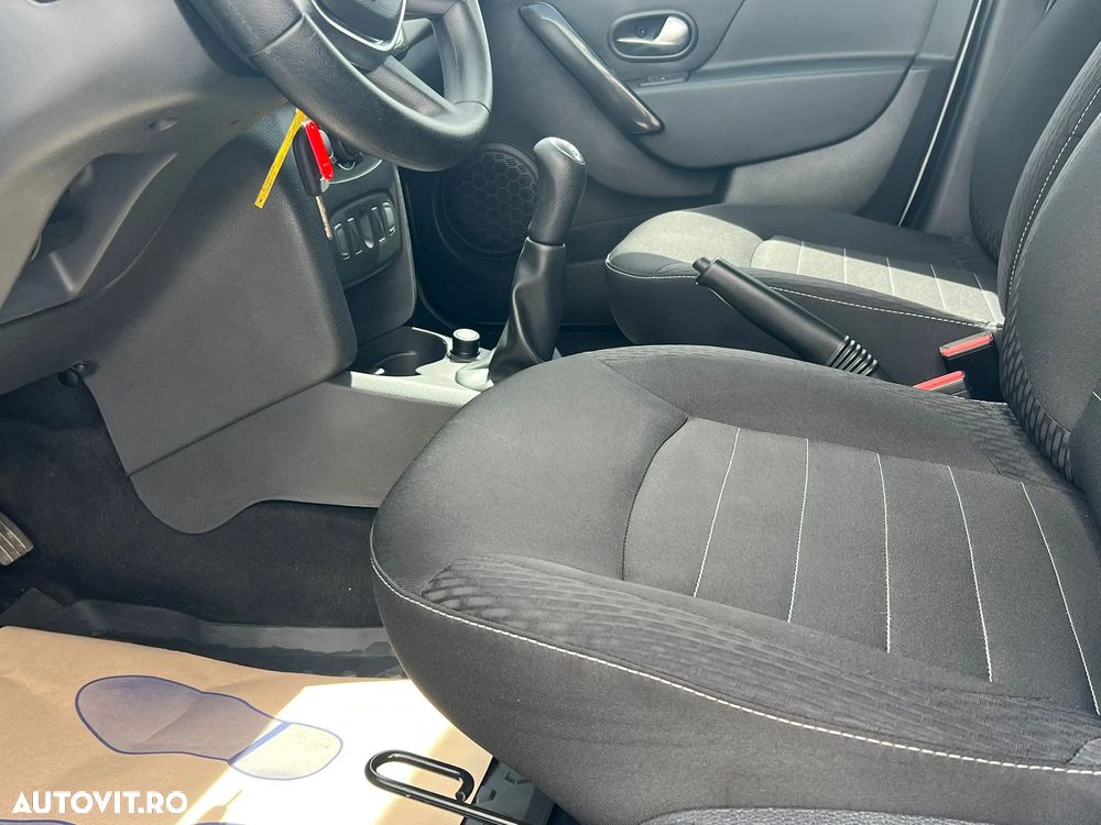 Dacia Logan 0.9 TCe Laureate - 24
