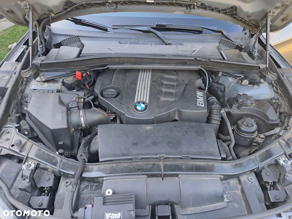 BMW X1 xDrive18d xLine - 10