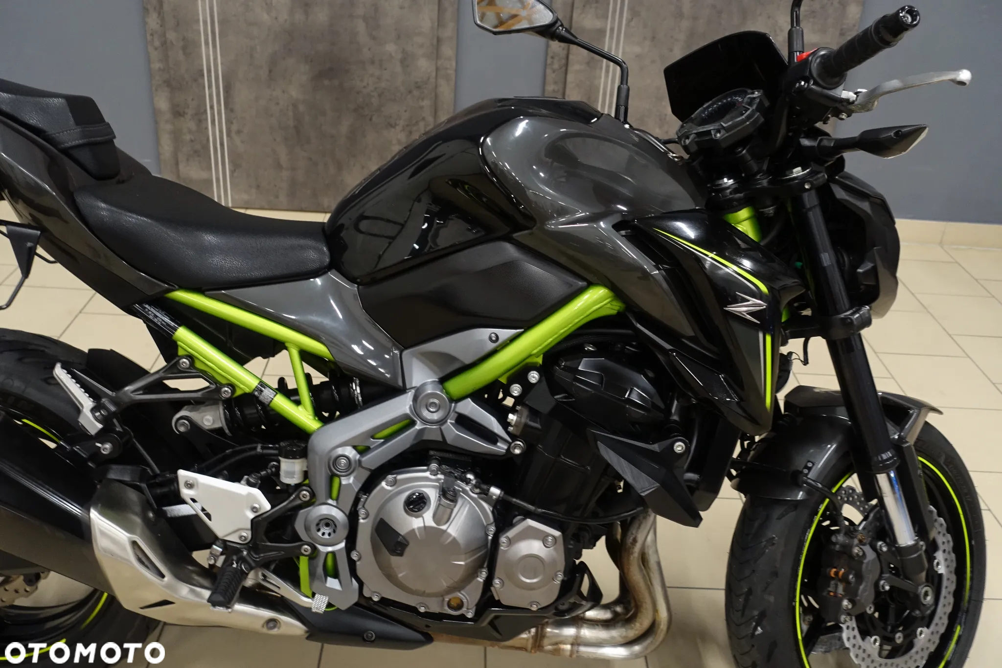 Kawasaki Z - 4