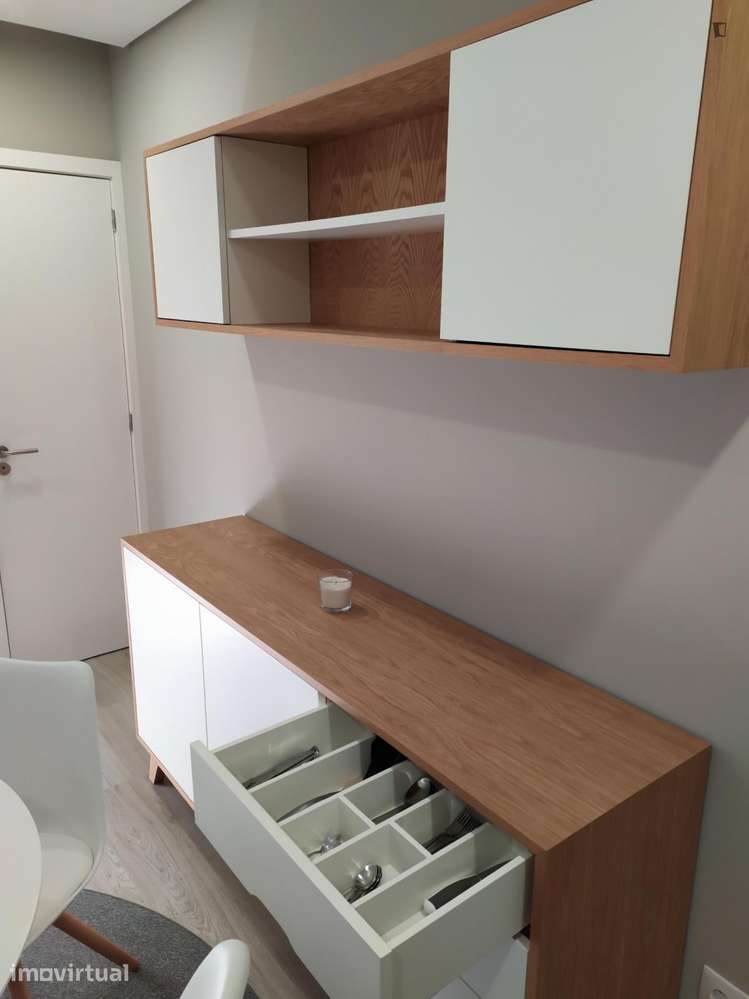 Apartamento com 1 quartos - localizado em Paranhos Porto - Grande imagem: 4/10