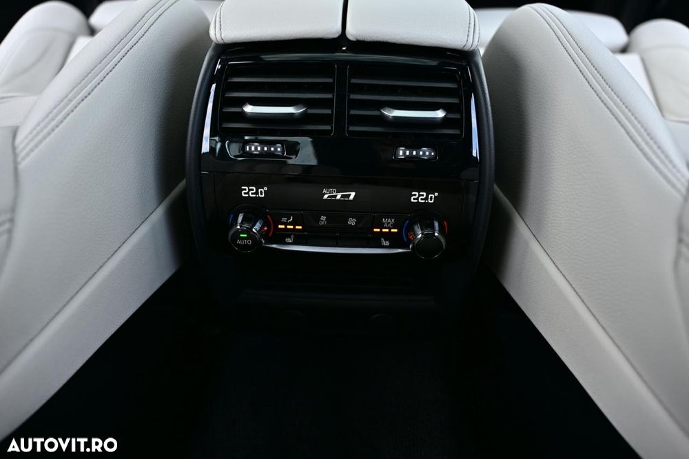 BMW Seria 5 530i xDrive AT - 8