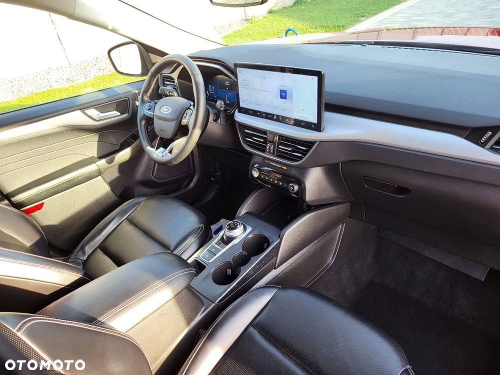 Ford Kuga - 27