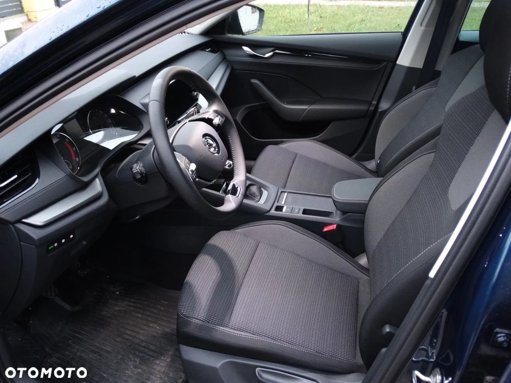 Skoda Octavia ver-1-5-tsi-act-ambition - 13