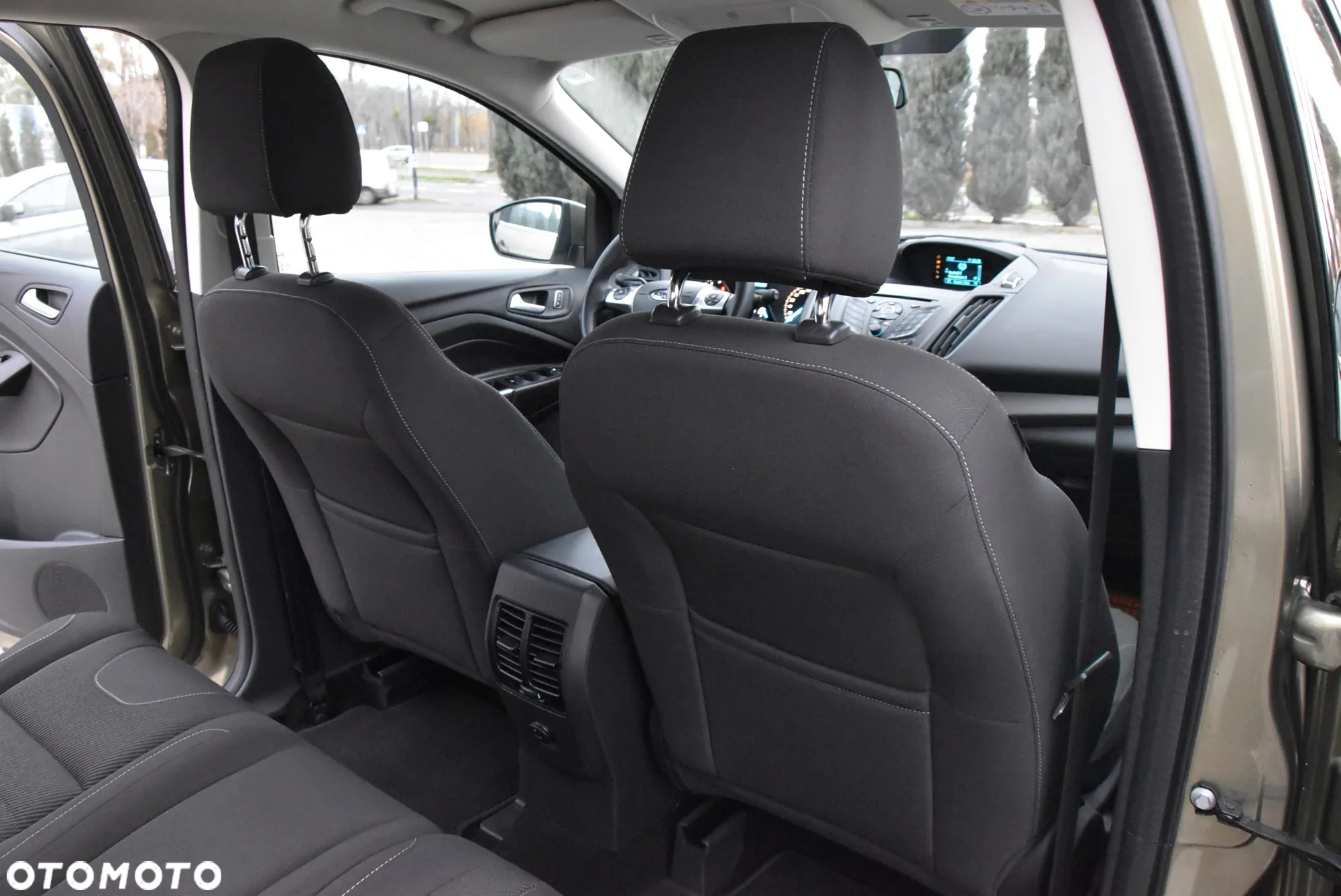 Ford Kuga - 21