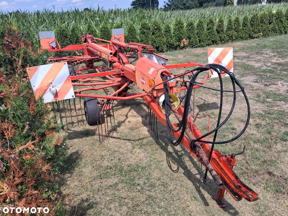 Lely Lotus 460 .Krone. Claas. Pottinger. Kuhn - 3
