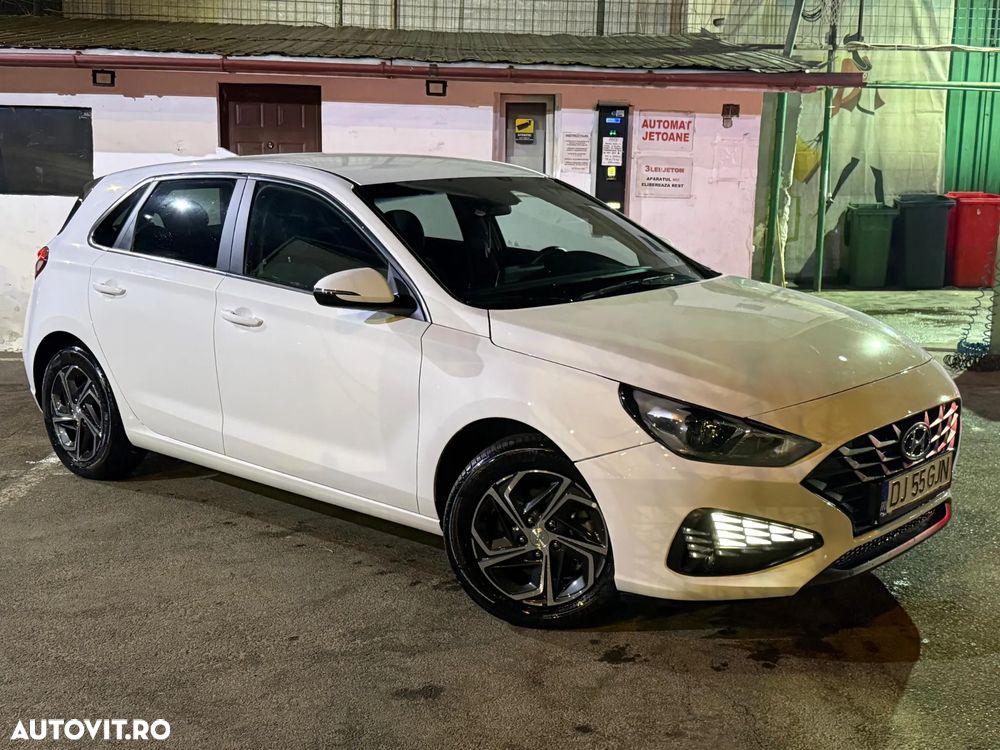 Hyundai i30 1.5 110CP 5DR M/T Comfort - 2