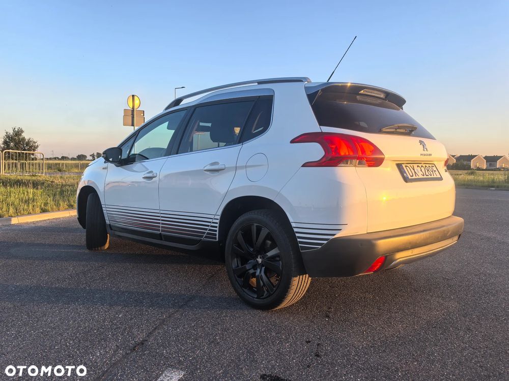 Peugeot 2008 BlueHDi 100 STOP & START Style - 2