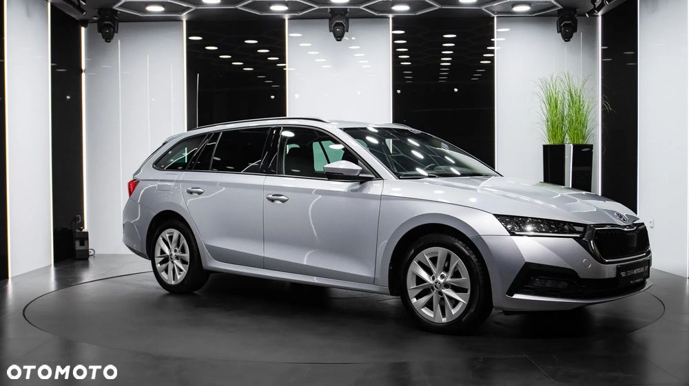Skoda Octavia 2.0 TDI 4x4 Ambition DSG - 9