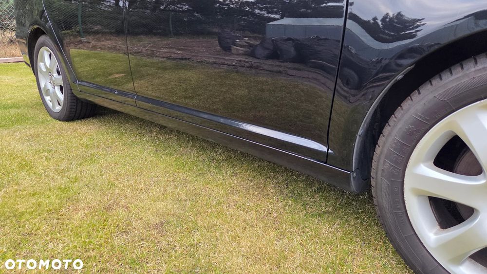 Toyota Avensis 2.0 D-4D - 3